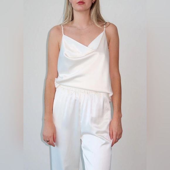 Brunette the Label - 'Carrie' Satin camisole in red, size XS/S. - Picture 2 of 5